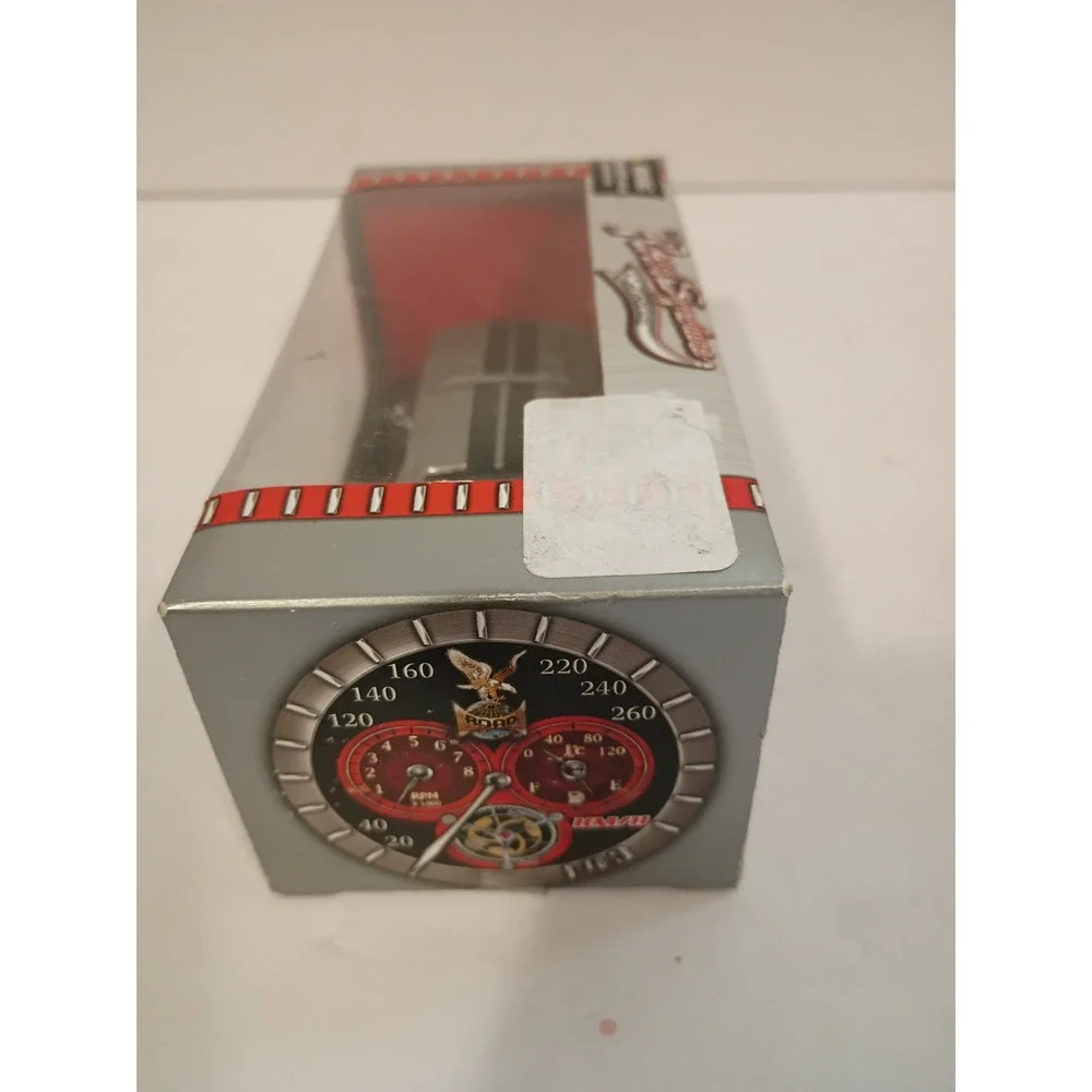 Road Signature 1968 Shelby GT 500-KR DieCast 1:43 Scale Silver Collector Edition
